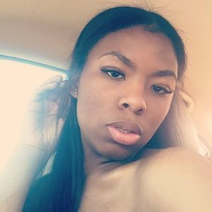 Meet your Posher, Yasmine